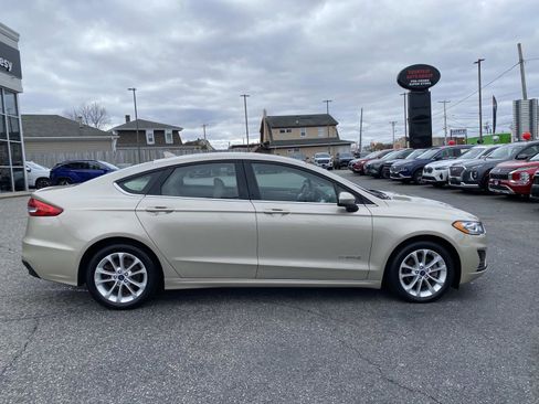 Used 2019 Ford Fusion SE image 7