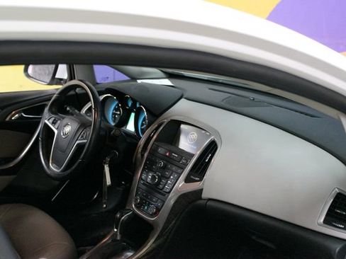 Used 2017 Buick Verano Convenience FWD image 10