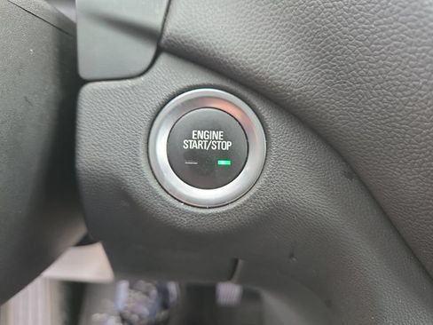 Used 2024 Chevrolet Equinox LT AWD/4WD image 24