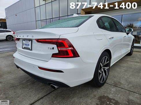 Used 2019 Volvo S60 T6 Momentum w/ Multimedia Package image 5