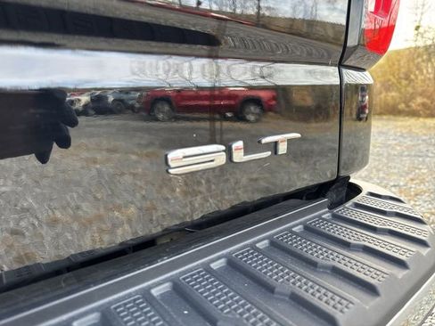 Certified 2024 GMC Sierra 1500 SLT image 32