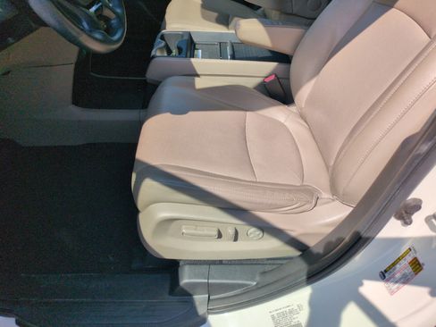 Used 2019 Honda Odyssey Elite image 13