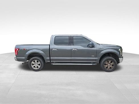 Used 2015 Ford F150 XLT w/ Equipment Group 302A Luxury AWD/4WD image 11