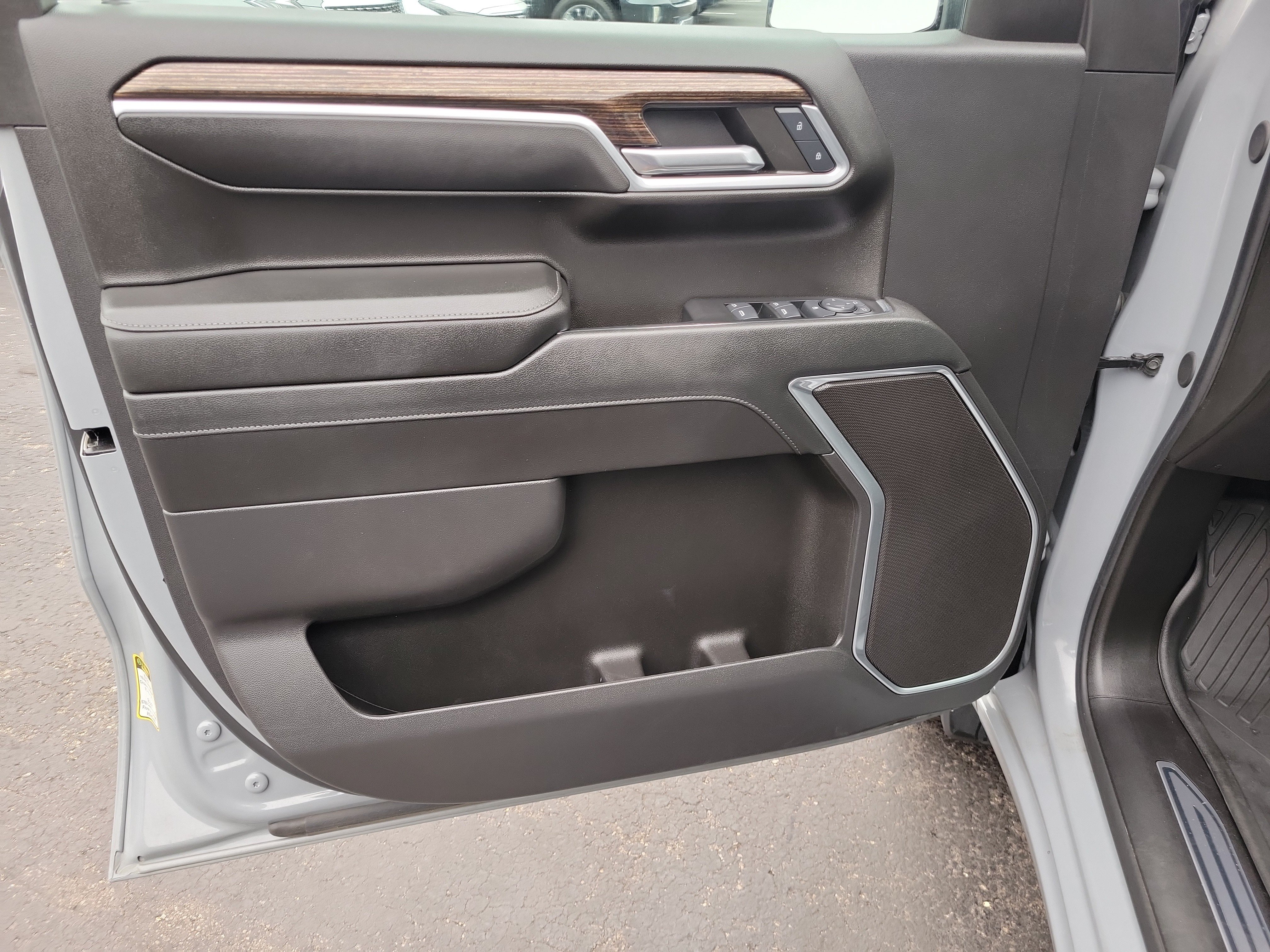 Used 2024 GMC Sierra 1500 Elevation AWD/4WD image 18
