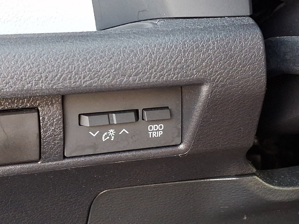 Certified 2025 Toyota Sienna XLE w/ XLE Plus Package AWD/4WD image 29