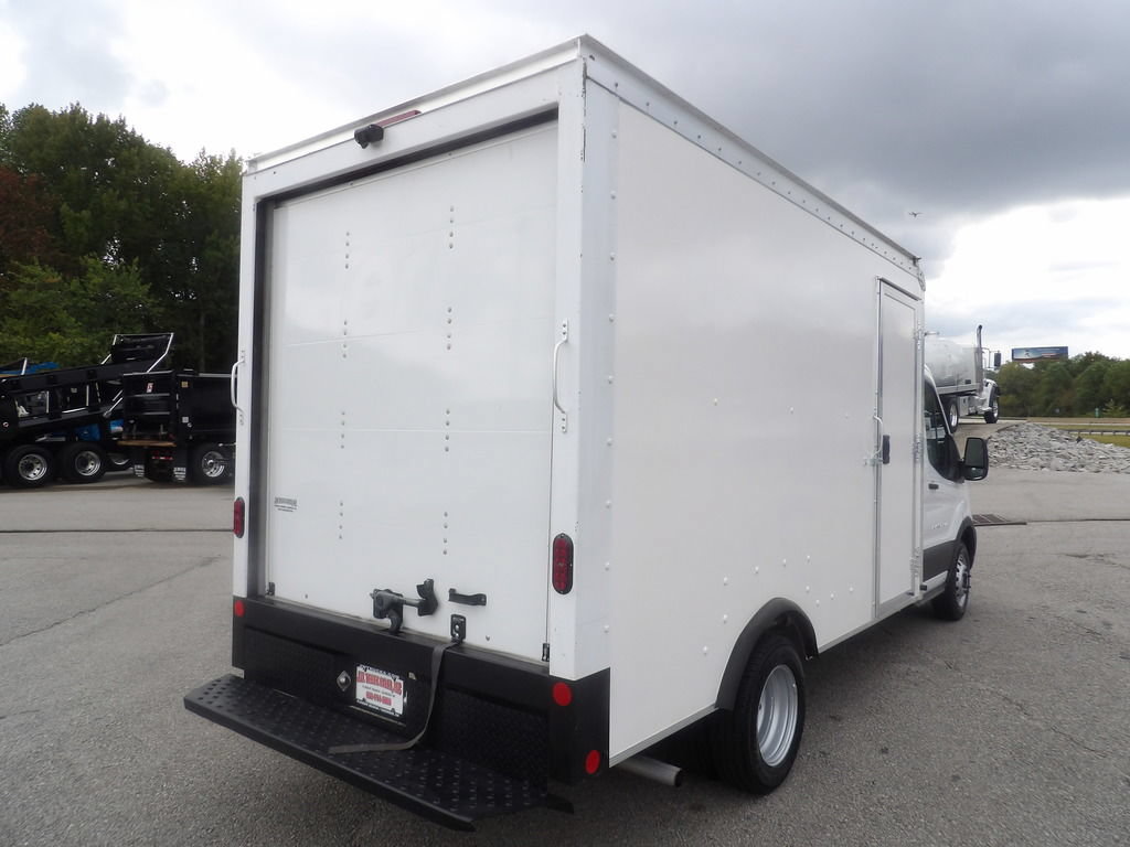 Used 2023 Ford Transit 350 DRW RWD image 7