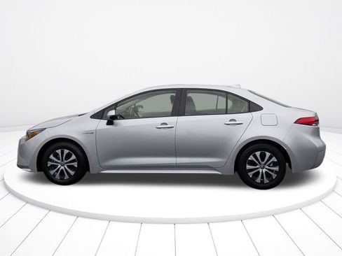 Used 2021 Toyota Corolla LE FWD image 6