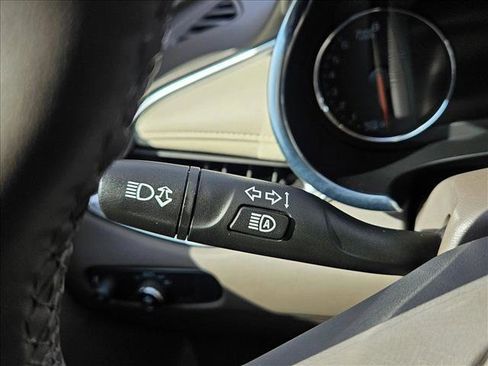 Used 2024 Chevrolet Malibu LT image 17