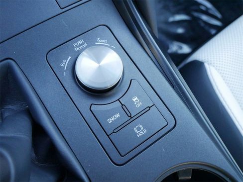 Certified 2025 Lexus IS 350 F Sport image 23