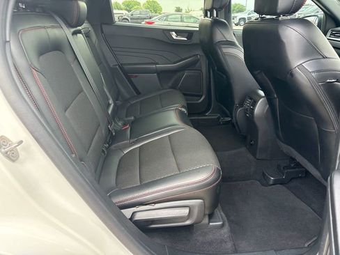 Used 2025 Ford Escape ST-Line w/ Equipment Group 301A FWD image 8