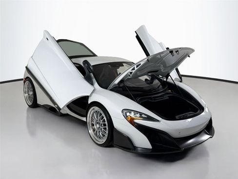 Used 2016 McLaren 675LT Coupe image 40