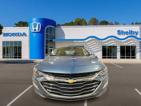 Used 2024 Chevrolet Malibu LS image 3