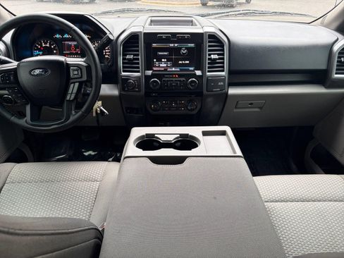 Used 2015 Ford F150 XLT w/ Equipment Group 302A Luxury AWD/4WD image 17