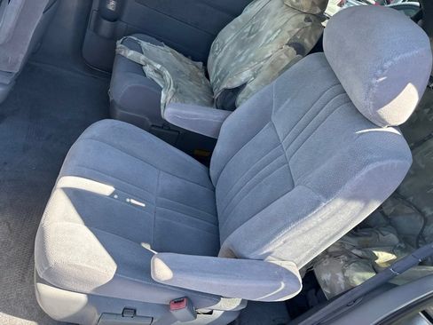 Used 2003 Toyota Sienna LE w/ Symphony Pkg FWD image 12