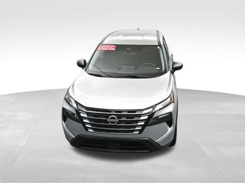 Used 2024 Nissan Rogue S AWD/4WD image 38