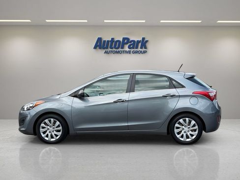 Used 2016 Hyundai Elantra GT FWD image 4