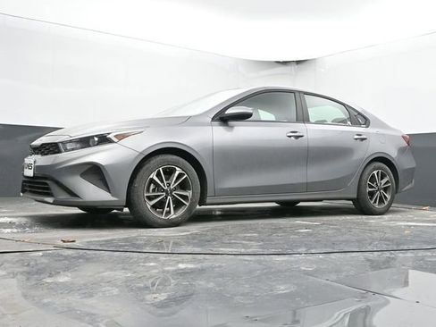 Used 2024 Kia Forte LXS image 41