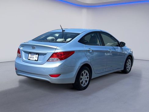 Used 2013 Hyundai Accent GLS FWD image 9