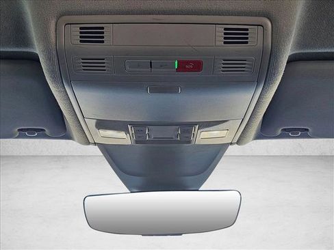 Used 2023 Volkswagen Tiguan SE FWD image 19