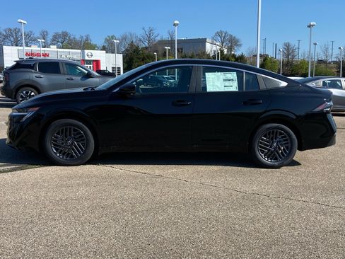 New 2026 Nissan Sentra SV w/ SV Convenience Package FWD image 8