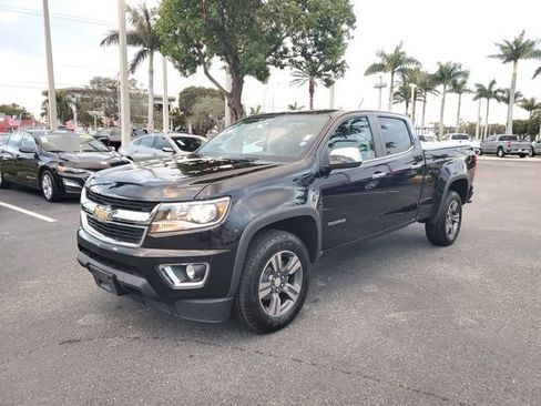 Used 2017 Chevrolet Colorado LT w/ Luxury Package, Chrome image 2