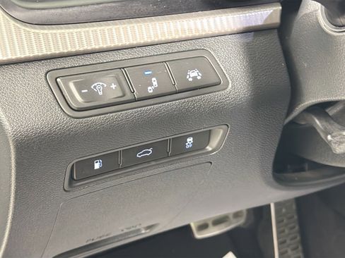Used 2019 Hyundai Sonata Limited FWD image 11
