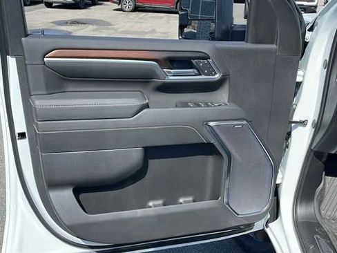 New 2026 GMC Sierra 2500 Denali AWD/4WD image 16