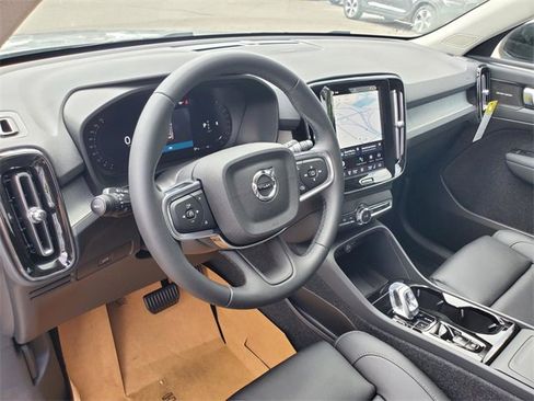 New 2026 Volvo XC40 B5 Ultra w/ Climate Package image 15