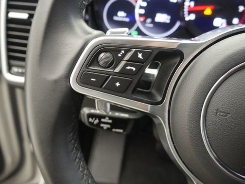 Certified 2023 Porsche Cayenne Platinum Edition AWD/4WD image 37