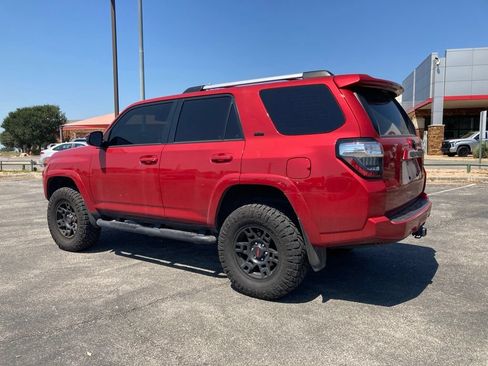 Used 2023 Toyota 4Runner SR5 AWD/4WD image 7
