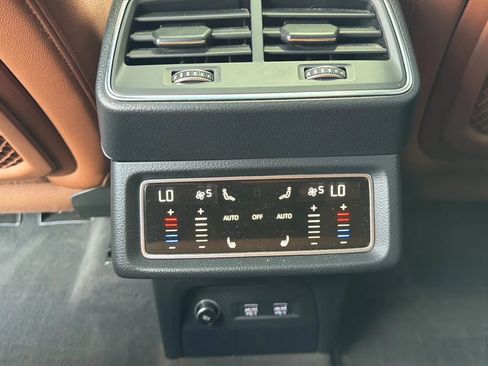 Used 2019 Audi e-tron Premium Plus AWD/4WD image 29