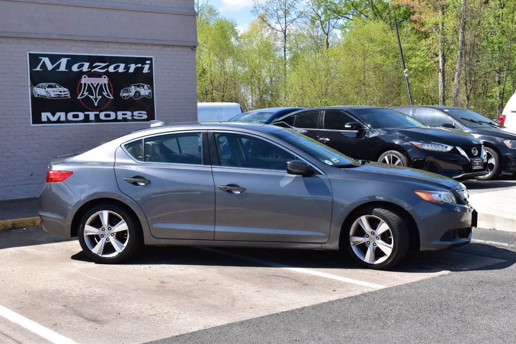 Used 2014 Acura ILX w/ Technology Package FWD image 4