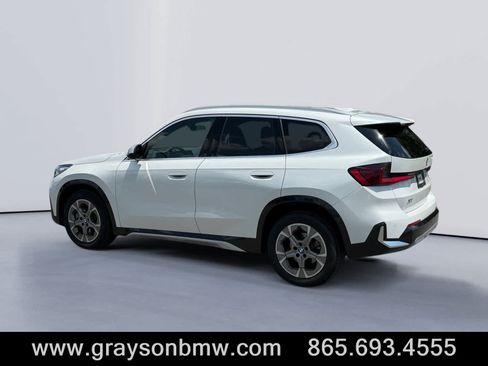Used 2023 BMW X1 xDrive28i w/ Convenience Package AWD/4WD image 5