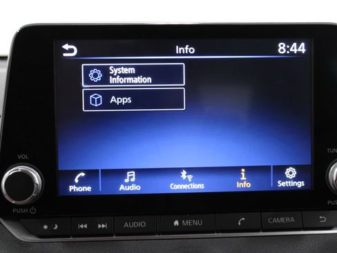 Used 2025 Nissan Sentra SV FWD image 32
