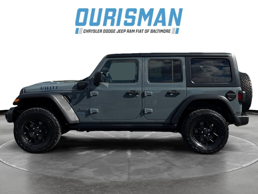 Used 2024 Jeep Wrangler Unlimited AWD/4WD image 3