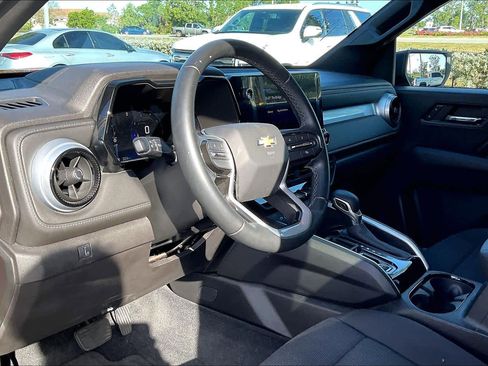 Used 2023 Chevrolet Colorado LT w/ LT Convenience Package image 13