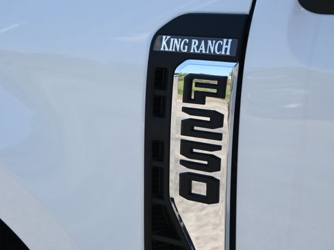 New 2026 Ford F250 King Ranch w/ Chrome Package AWD/4WD image 11