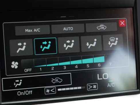 Used 2022 Subaru Outback AWD/4WD image 28