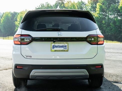 New 2025 Honda Pilot EX-L image 8