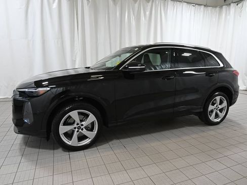 Used 2025 Audi Q5 Premium Plus AWD/4WD image 9