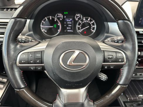 Used 2022 Lexus GX 460 Premium w/ Accessory Package AWD/4WD image 26