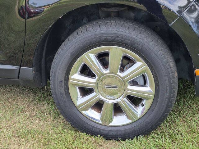 Used 2009 Lincoln MKX 2WD image 10
