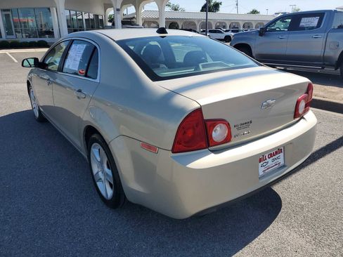 Used 2012 Chevrolet Malibu LS FWD image 3