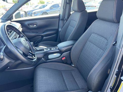 Certified 2025 Honda HR-V Sport image 18
