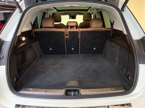 Used 2024 Mercedes-Benz GLE 350 4MATIC w/ AMG Line Exterior image 60