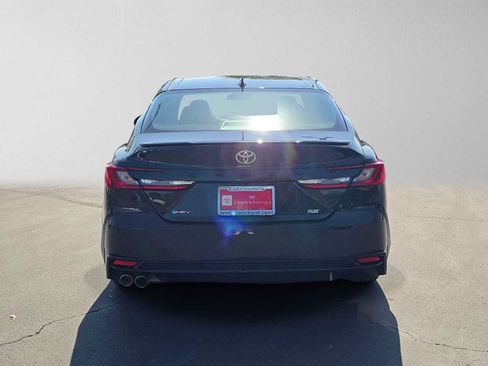 Used 2026 Toyota Camry SE FWD image 4