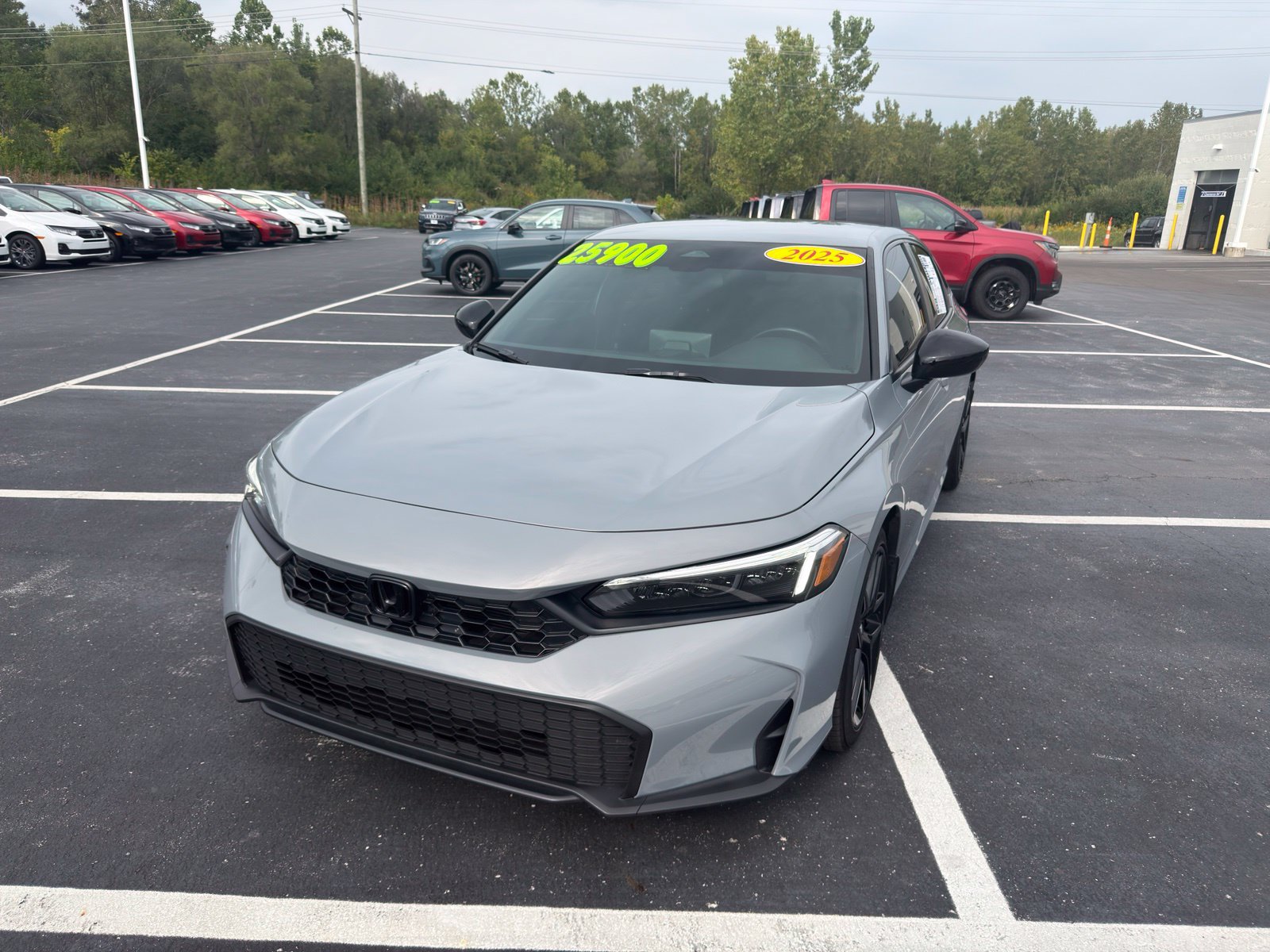 Used 2025 Honda Civic Sport image 2