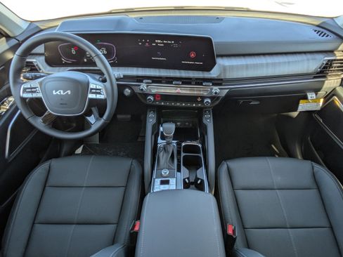 New 2025 Kia Telluride EX image 19