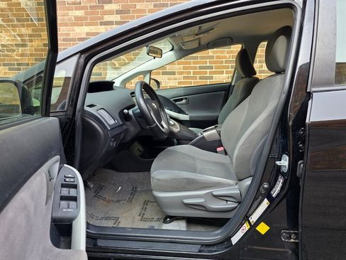 Used 2012 Toyota Prius Three image 19