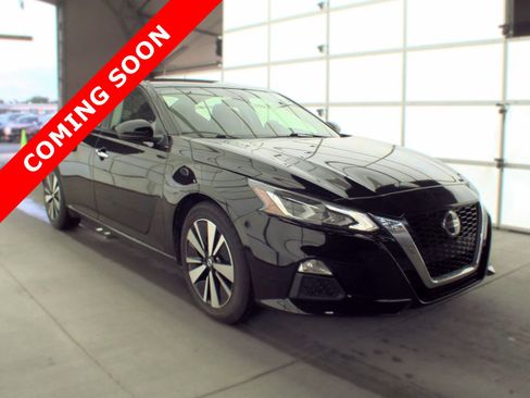 Used 2021 Nissan Altima 2.5 SV FWD image 3